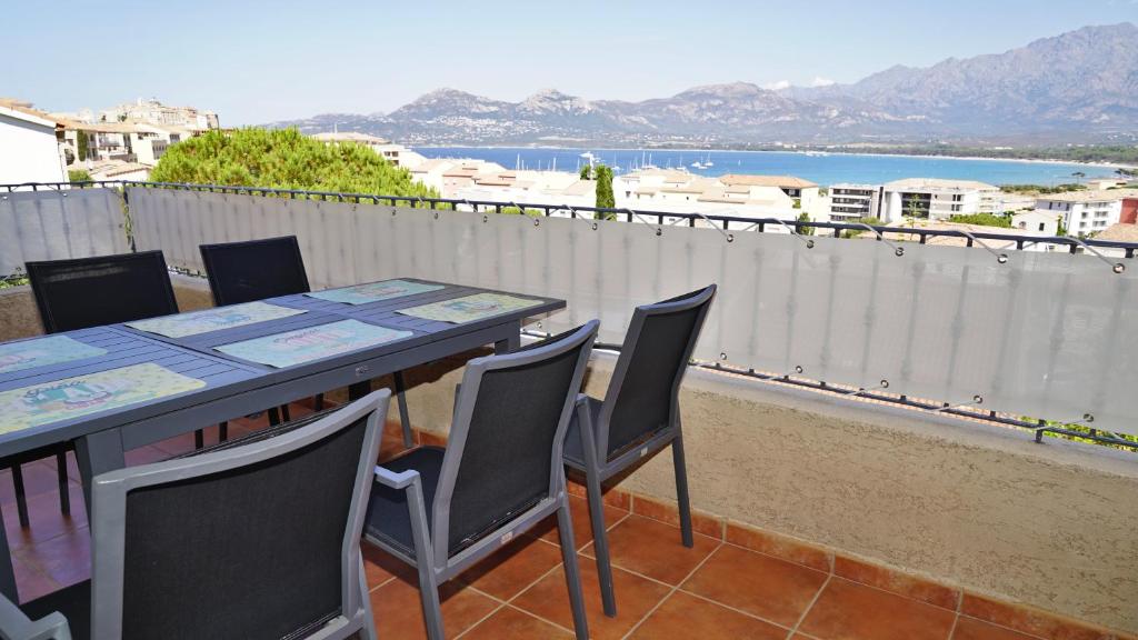 Magnifique T4 climatisé, dans villa à Calvi - 3
