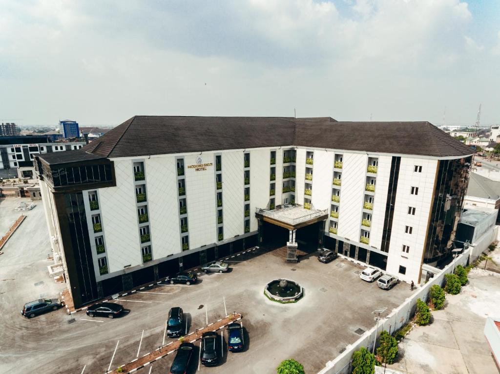 Mcdons Skye Hotel, Owerri