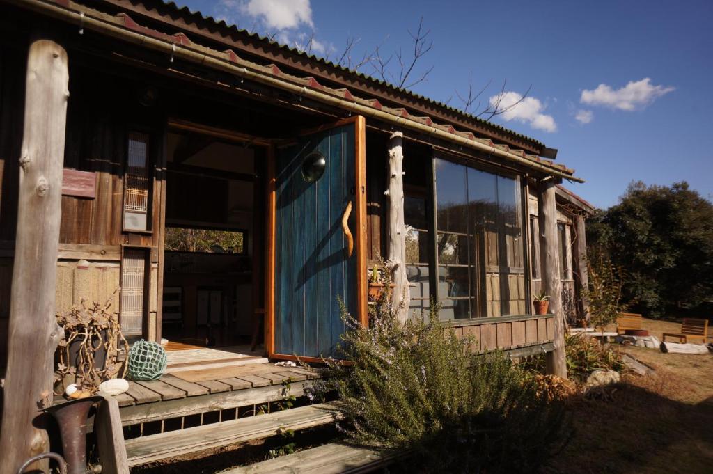 Yamakujira 焚火とBBQを楽しめる海辺プライベートコテージ 山鯨荘, Minamiboso