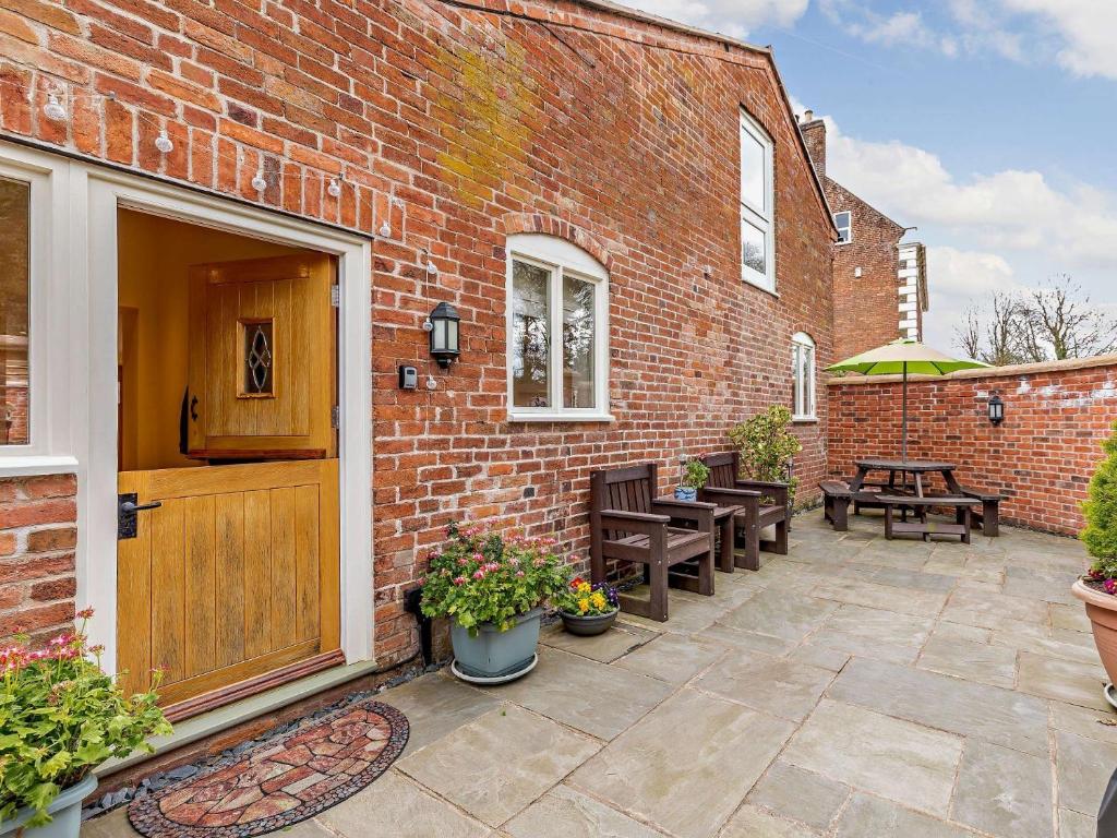 3 Bed in Whitchurch 73192, Whitchurch