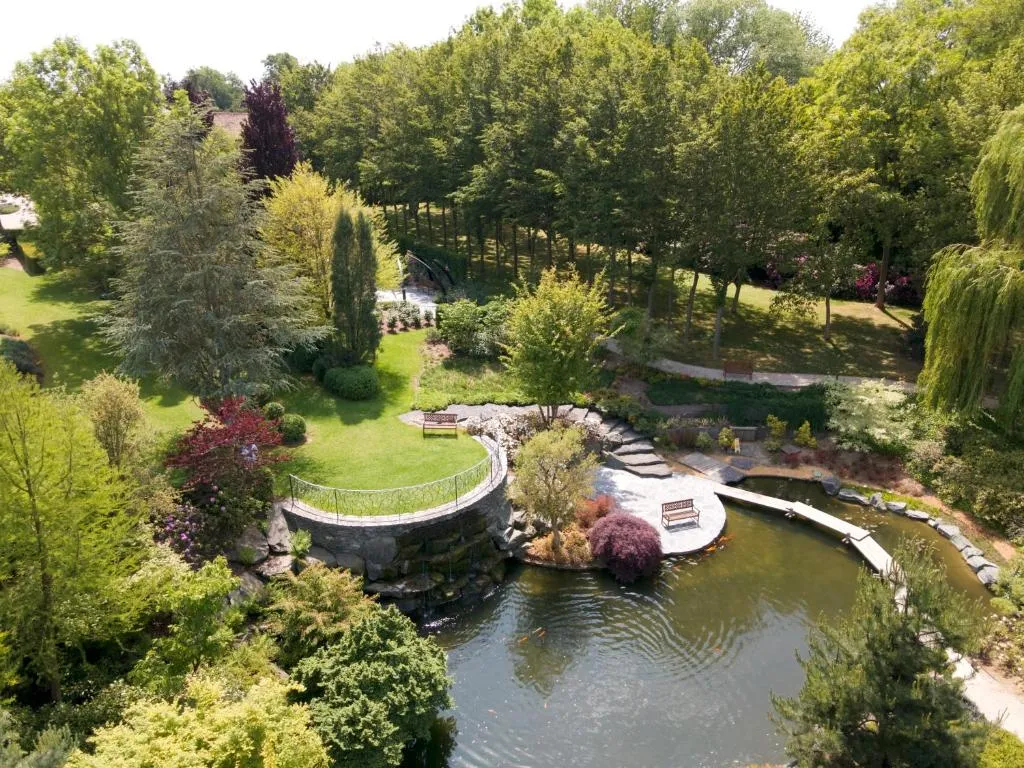 Koru Hôtel & Private Wellness, hotel in Autre-Église