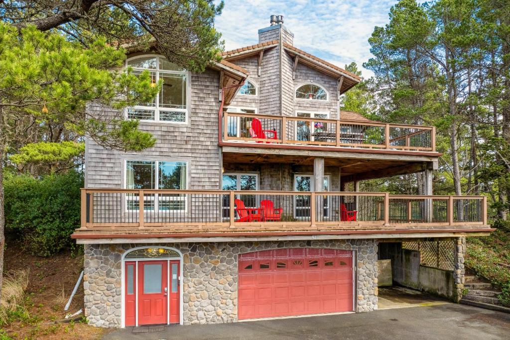 Beach Pine MCA#1575, Manzanita