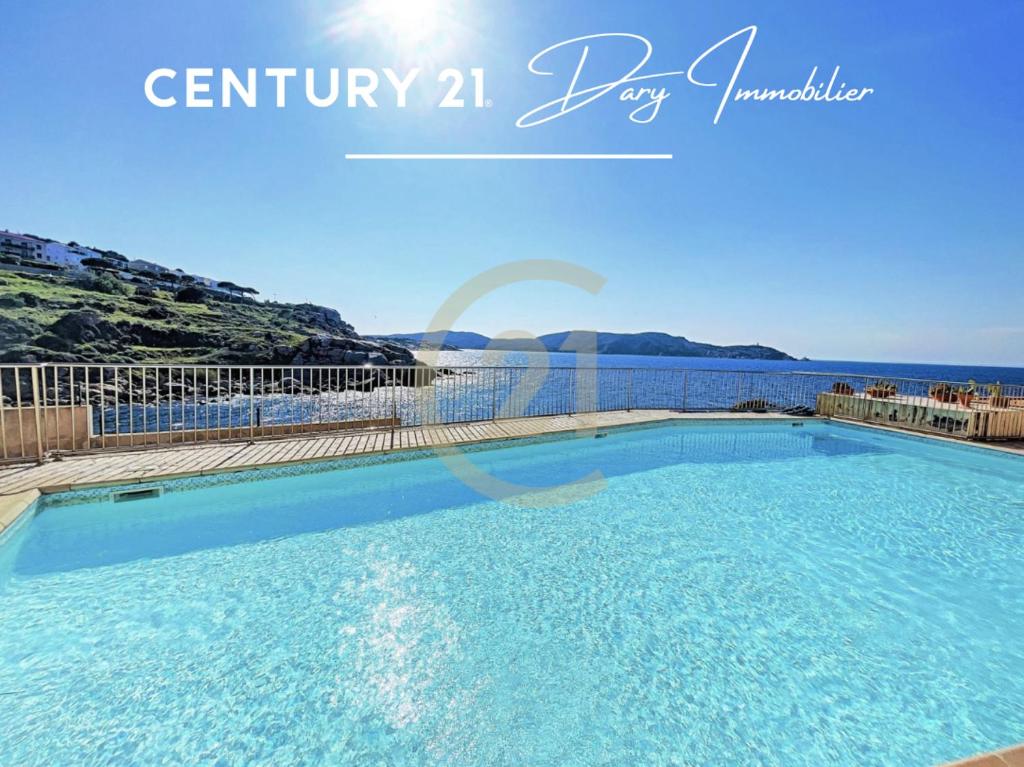 Calvi T3 en triplex dans résidence avec piscine - 4