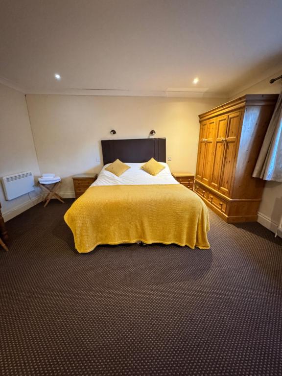 Oakrooms, Swayfield photo 2