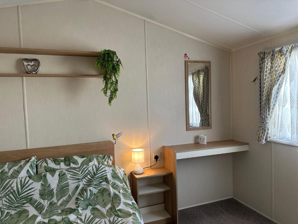 Cosy static caravan in rye!, Rye