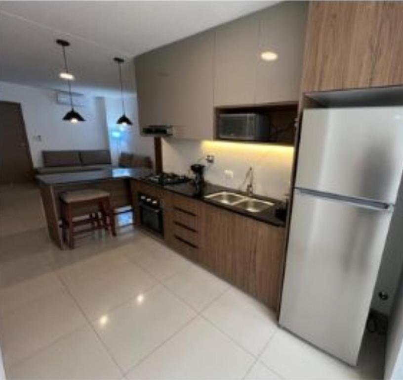 Departamento cómodo en la mejor zona - 2