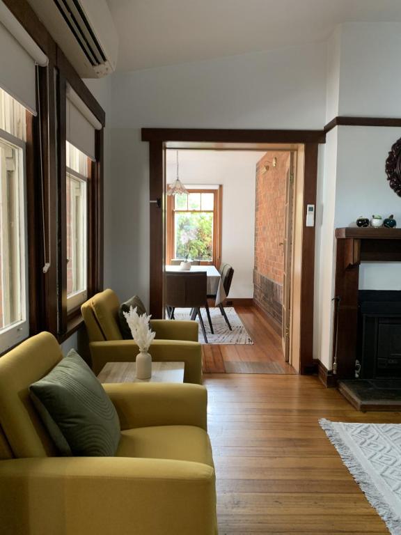 Normandy - Old Charmer, Kings Park