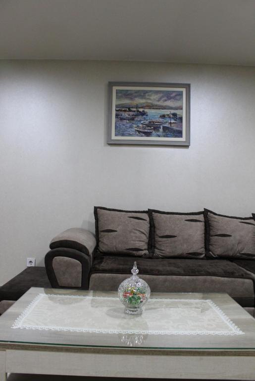 Moraca River Residence - 2