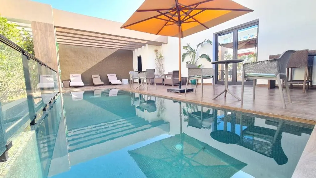 LAVANDE à Ain Zaghouen Nord, hotel in Al ‘Uwaynah