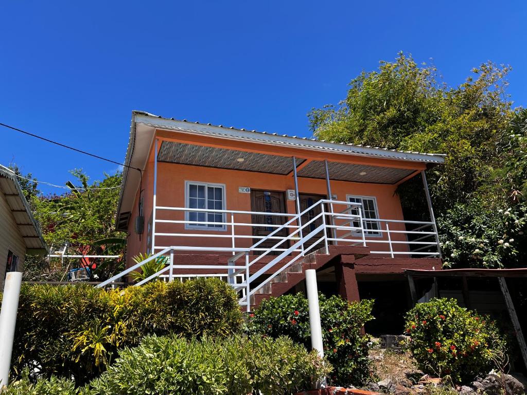 POSADA BLUE WAVE VIEW, Archibolds