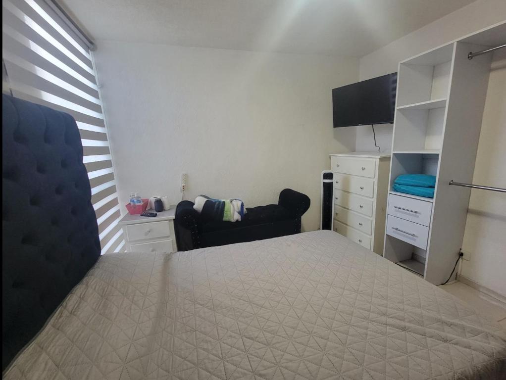 Aguilas Room 1 - 4