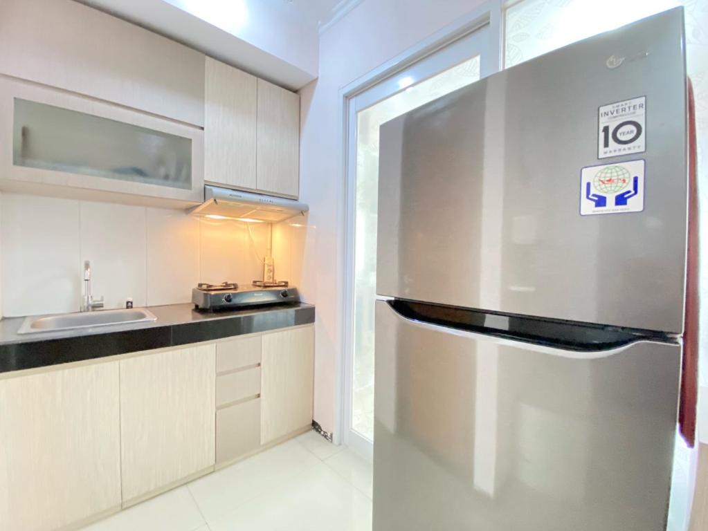 Comfy 1BR at Gateway Pasteur Apartment By Travelio