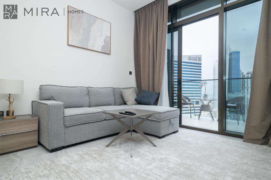 Mira Holiday Homes - newly and cosy studio with balcony in Business Bay, Dubaï