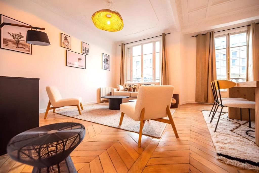 TBS 326 - Superb apartment with Eiffel Tower view - 2