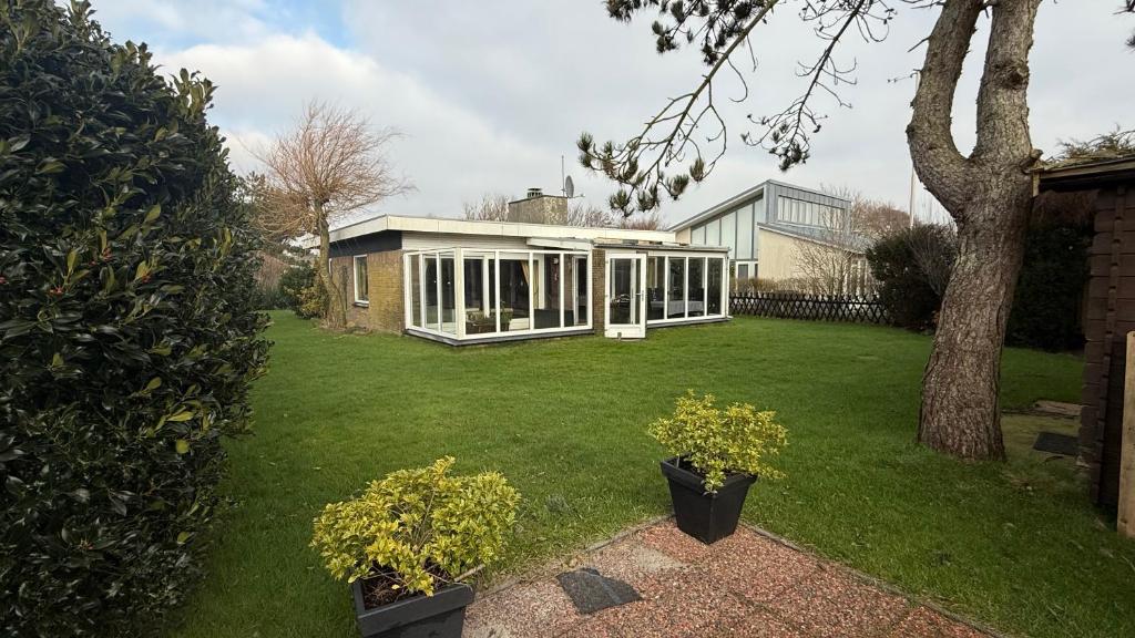 Zandloper Parnassia 40, Julianadorp