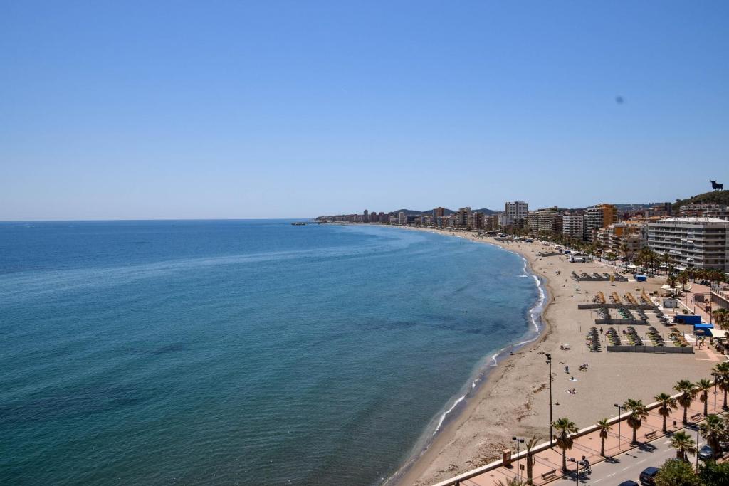 Ref 257 Apartamento en primera línea de playa con impresionantes vistas al Mediterráneo - 2