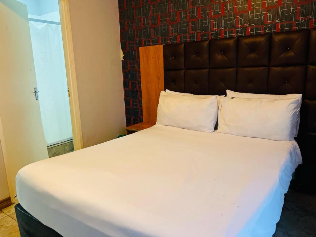 Lodge on 98 Alexander, Parow