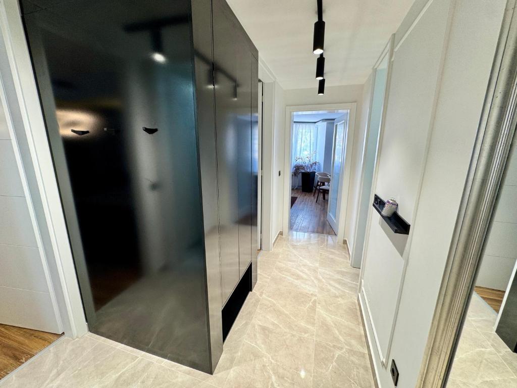 Luxury Apartment Sarajevo Tower-FREE GARAGE - 3