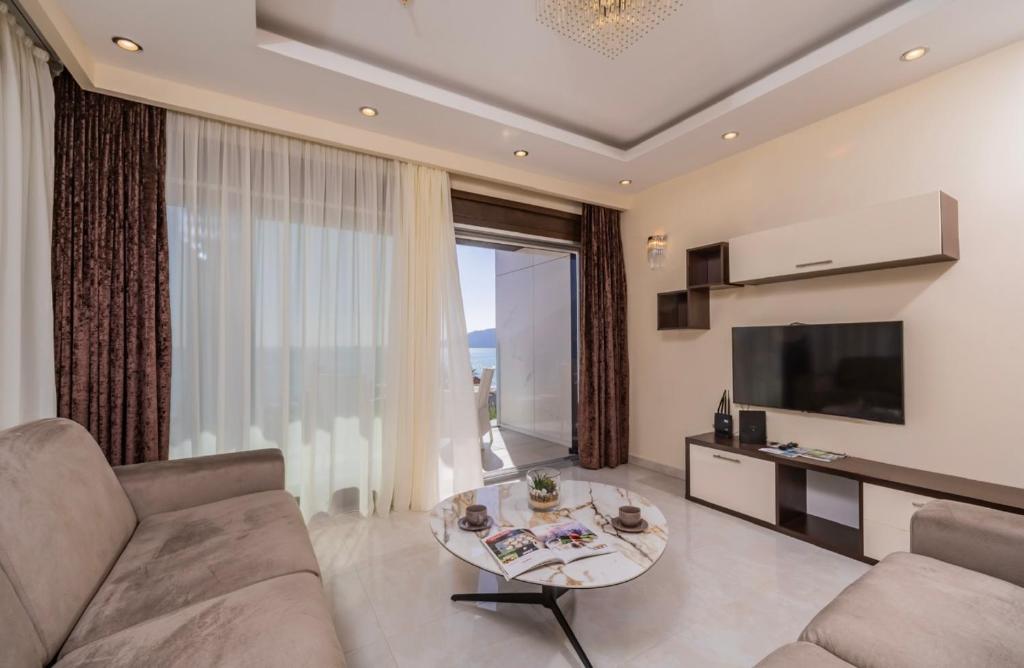 Deluxe Apartments Shine - 3