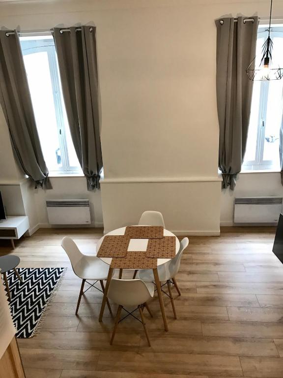 Best location near Place Graslin, elephant - up to 4 people - City Nantes - 4