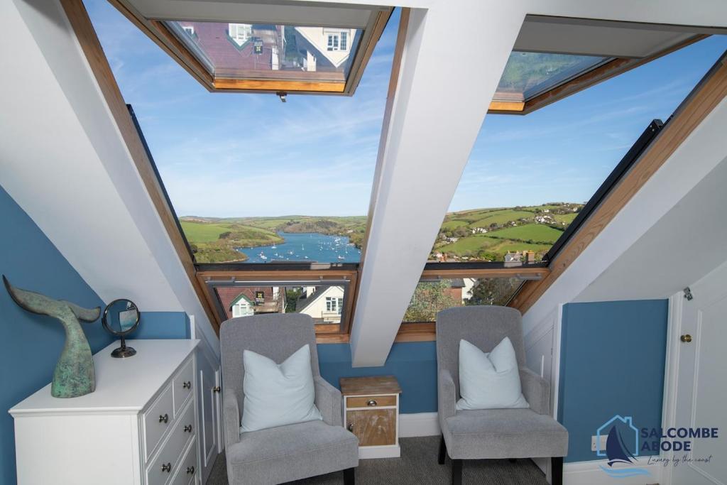 Stylish Sanctuary - Estuary Views - Outside Space, Salcombe