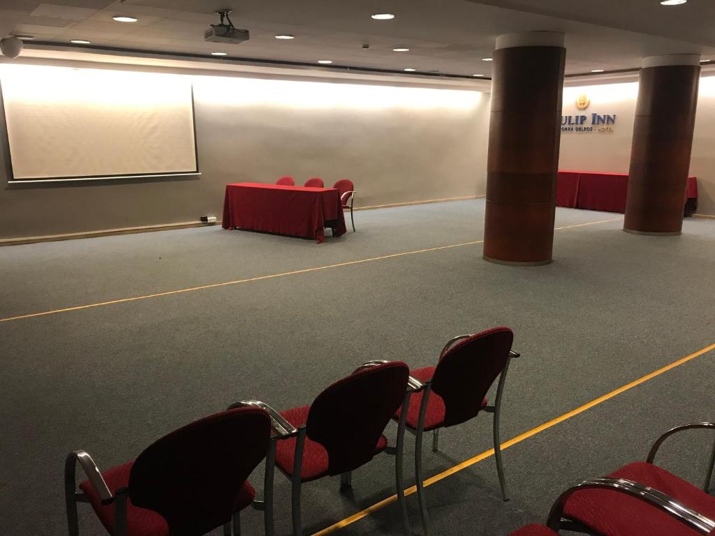 Soba za sastanke / plesna dvorana