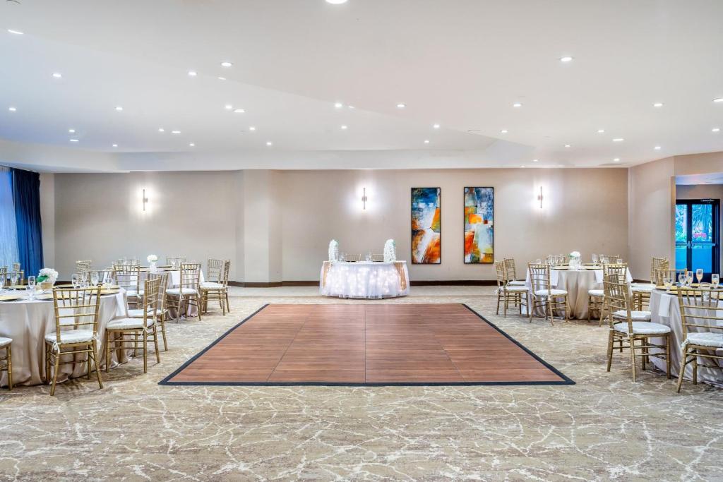 Banquet hall