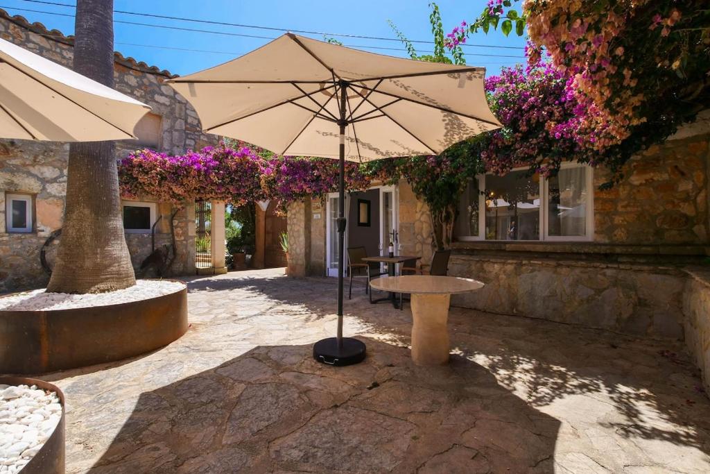 G-Colao auf Finca Zenara, Doppelzimmer mit Bad, Gemeinschaftsküche, XXl Pool, Wifi, Klima, Yoga - 2