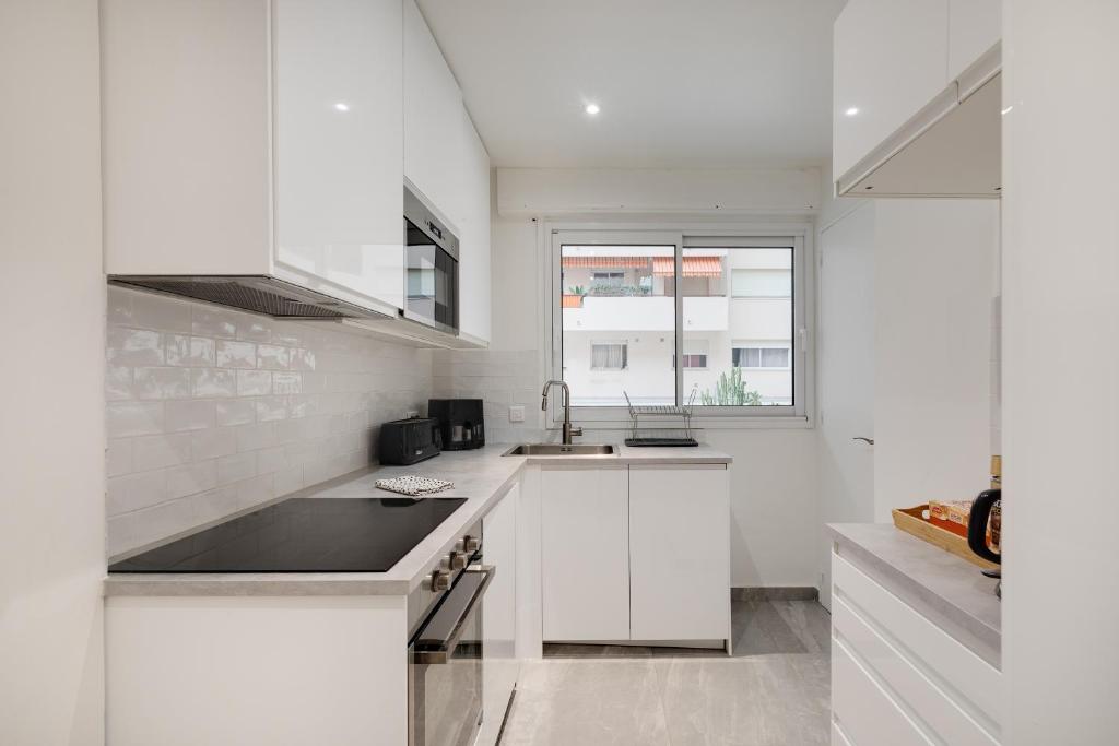 Newly renovated charming downtown apartment - 4