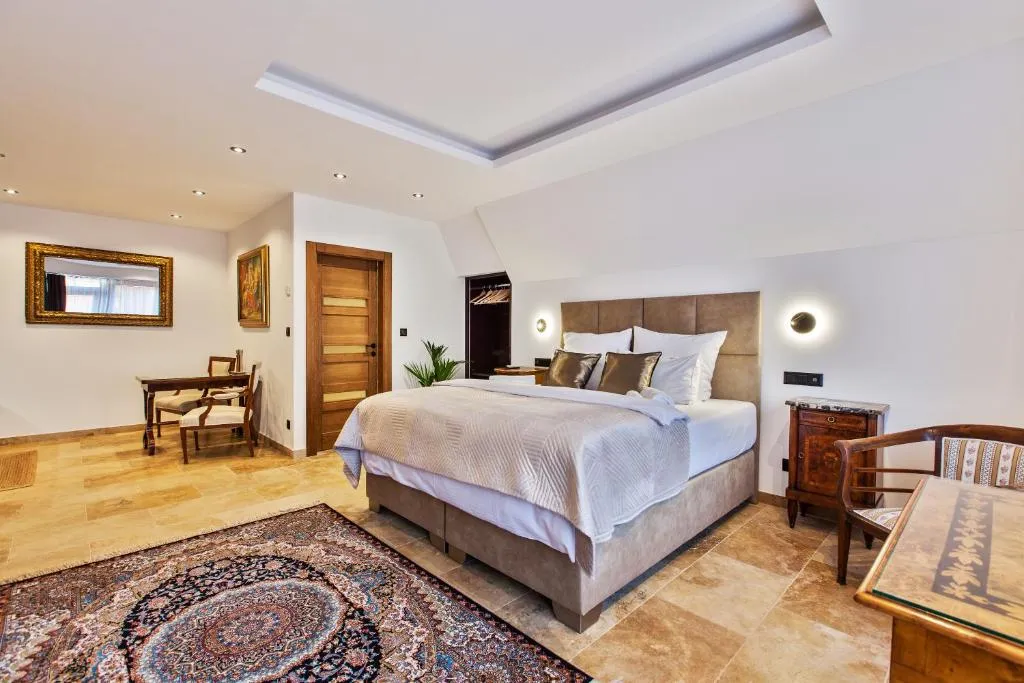 Brezno Central Apartments, hotel in Brezno