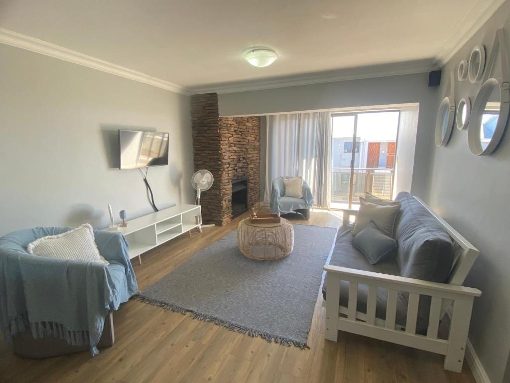 Slow M'Ocean, Mossel Bay