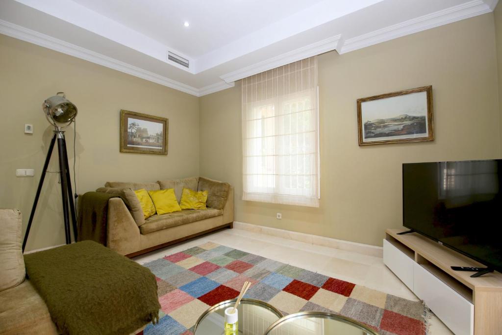 Estepona East Luxury Family Villa ROSA - 5