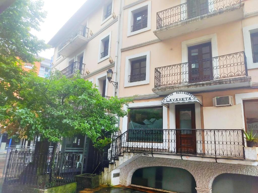 Hotel Lauaxeta Berria