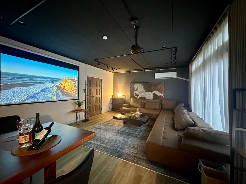 The Hills Suite Daikanyama & Omotesando-Shibuya-Harajuku-Meiji Shrine & 10-minute walk from Daikanya