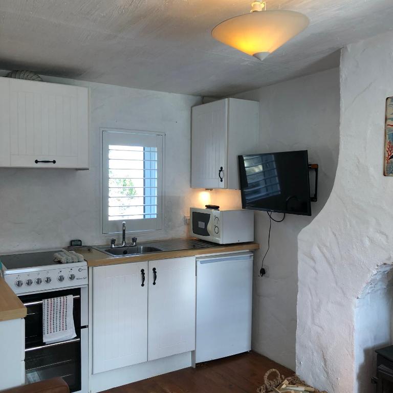 Dolphin Cottage, Ballintoy photo 4