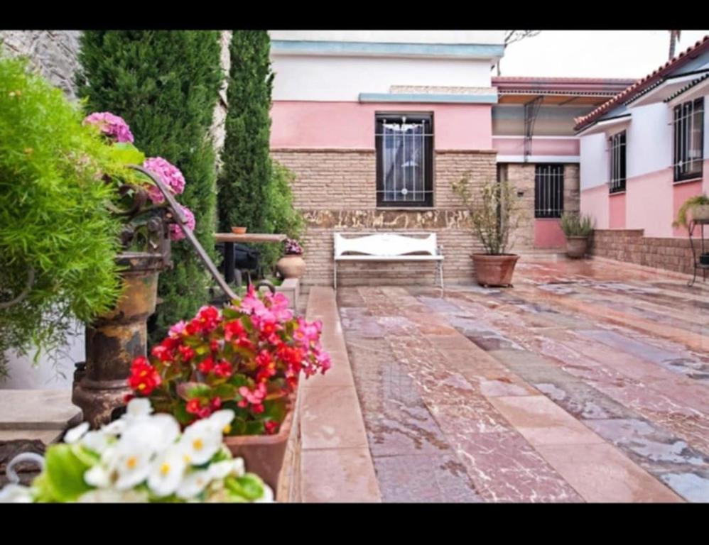 Home4U Κερατέα apt5, just 17Km from airport, Keratea