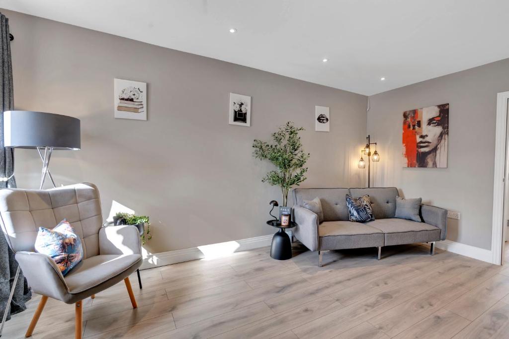 Travard at Heathrow 384, Harmondsworth