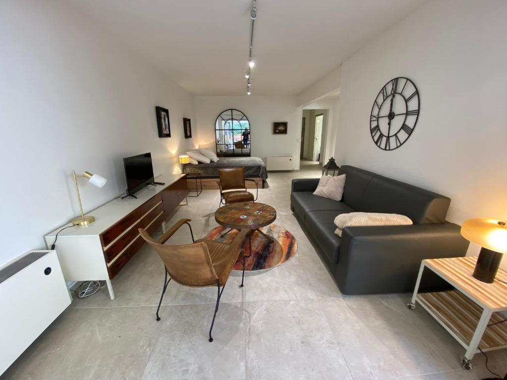 Spacieux studio rénové avec terrasse et parking privé - FR-1-374-99 - 5