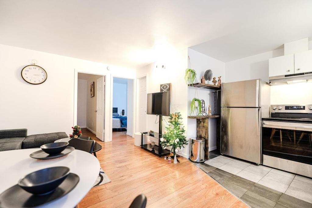 Central apartment in Griffin Town, Montreal