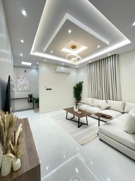 مساكن ورد الفندقية, Medína