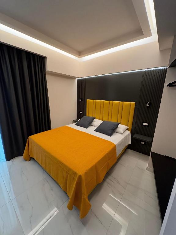 Luxury Home Station - 2