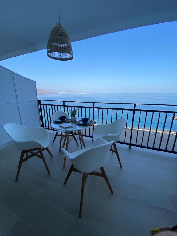 Beachfront apartment in Almuñécar - 3