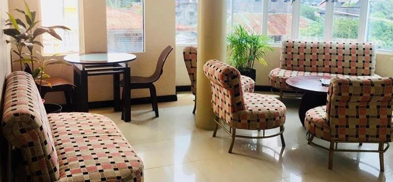 Roxas Midtown Hotel