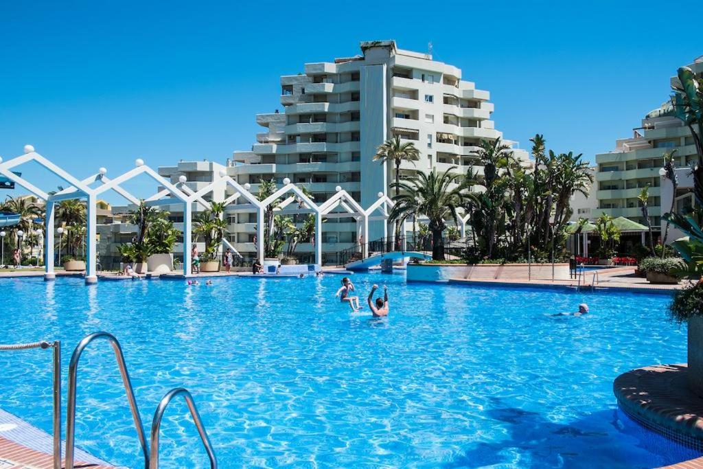 Estudio benal Beach vista a la piscina - 2