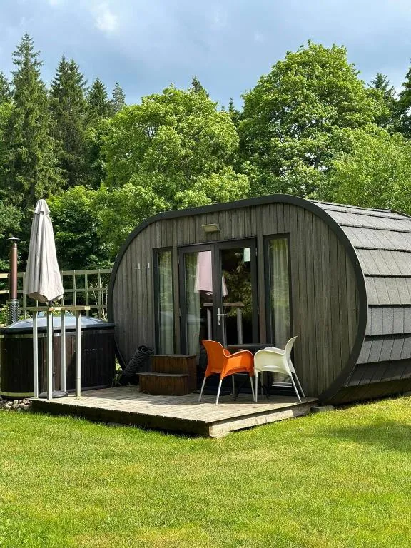B&B Pod Lake Plateliai, hotel in Medsėdžiai
