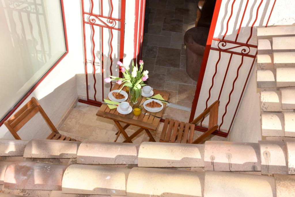 TDR - Fabulous - 5 STARS Terrace - 4pax Old Town - 2