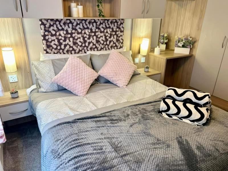 Isle Escape, Rookley