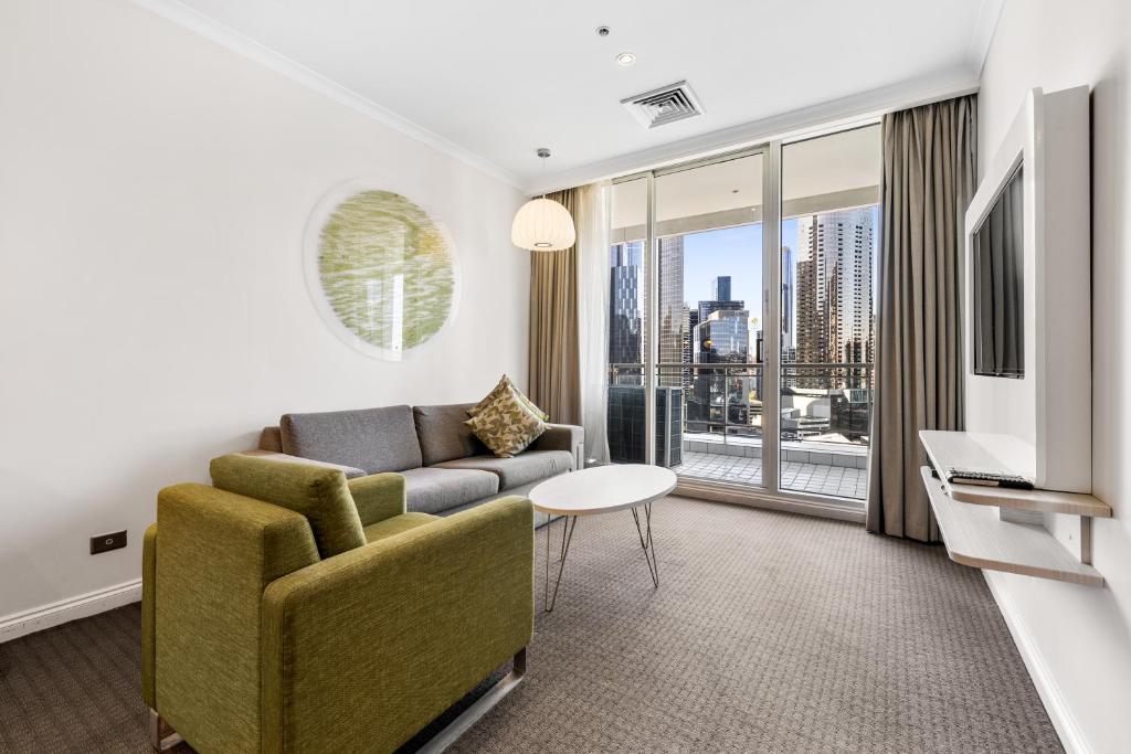 克拉麗奧蓋特威套房飯店 (Clarion Suites Gateway)