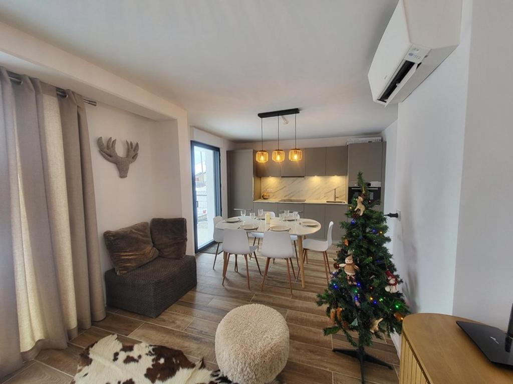Appartement Montgenèvre avec terrasse, wifi et parking - FR-1-266-249 - 2