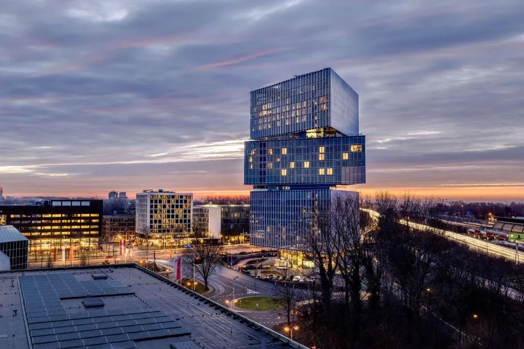 nhow Amsterdam Rai，位于阿姆斯特丹的酒店
